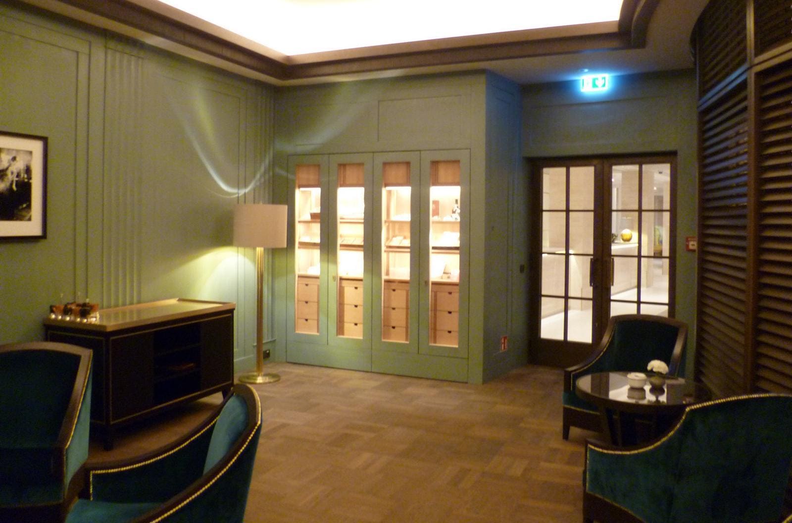 Hotel Adlon Kempinski Neue Cigarlounge Mit Original Gerber Humidor