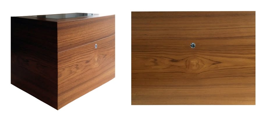 Tischhumidor mit elektronischem Befeuchter aus Teak